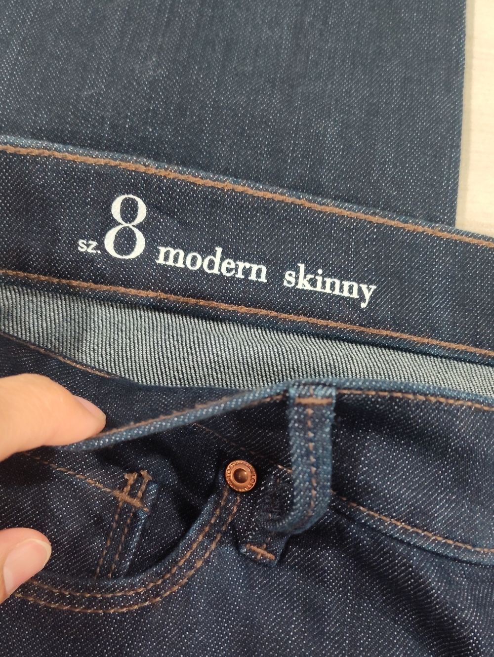 LOFT Modern Skinny Dark Indigo Jeans Size 8 - Picture 3 of 6